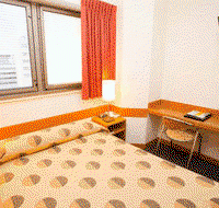 Hotel George Williams - Foster Accommodation