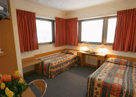 Hotel George Williams - Foster Accommodation 1
