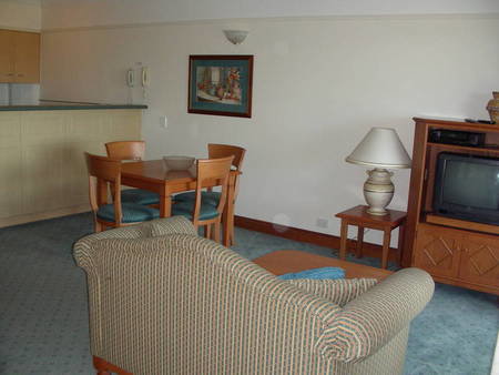 City Park Serviced Apartments - Foster Accommodation 1