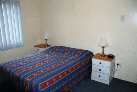 Forest Lodge Apartments - Foster Accommodation 1