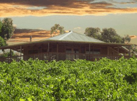 Mclaren Ridge Log Cabins - Foster Accommodation