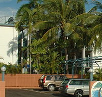 Coconut Grove Holiday Apartments - Foster Accommodation