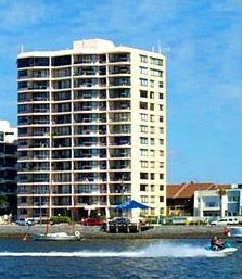 Beaconlea Tower - Foster Accommodation 5