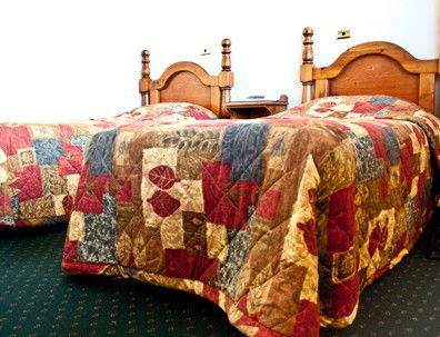 O'Malleys Hotel - Foster Accommodation 1