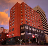 Travelodge Hotel Hobart - Foster Accommodation