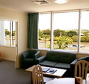 Chasely Apartment Hotel - Foster Accommodation