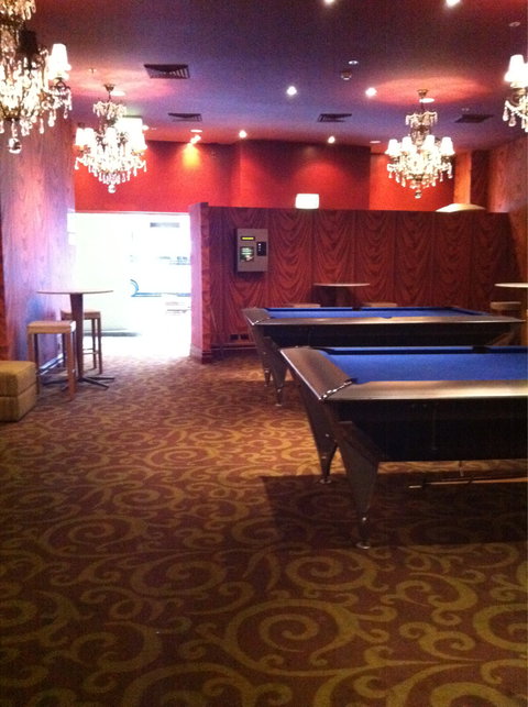 Sanctuary Hotel - Foster Accommodation 0