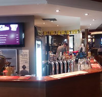 Willaston Hotel - Foster Accommodation