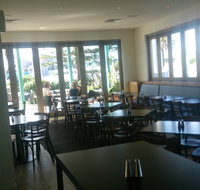 Doyles Bridge Hotel - Foster Accommodation