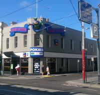 Court Jester Hotel - Foster Accommodation
