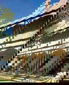 Imperial Hotel Mount Victoria - Foster Accommodation 0