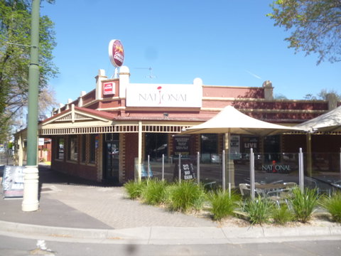 National Hotel - Foster Accommodation 0
