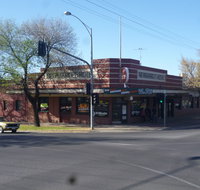 Newmarket Hotel - Foster Accommodation