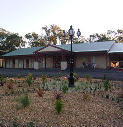 Sanctuary House Resort Motel - Healesville - Foster Accommodation 4
