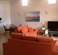 Lennox Beach Resort - Foster Accommodation