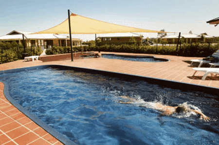 Potters Hotel And Brewery - Foster Accommodation 3