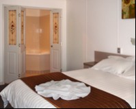 The Edge Hotel - Foster Accommodation 1