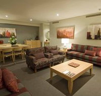 Royal On The Park - Foster Accommodation