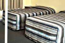 Olde Tudor Motor Inn - Foster Accommodation