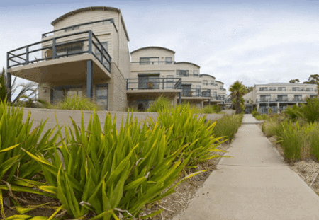 Corrigans Cove Apartments - Foster Accommodation