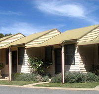 The Village Cabins - Foster Accommodation