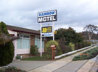 Rainbow Motel - Foster Accommodation 2