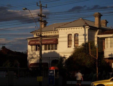 Lords Lodge Backpackers - Foster Accommodation 0