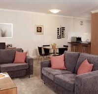 Ringwood Royale Apartment Hotel - Foster Accommodation