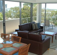 Space Holiday Apartments - Foster Accommodation