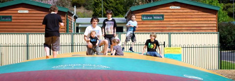 Riverglen Holiday Park - Foster Accommodation 1