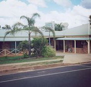 Clermont Motor Inn - Foster Accommodation