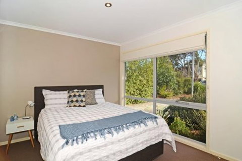 Barrakee Beach House - Foster Accommodation 2