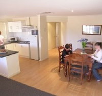 Copper Cove Holiday Villas - Foster Accommodation