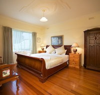 Nazaaray Beach House - Foster Accommodation