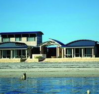 Baird Bay Ocean Eco Apartments - Foster Accommodation
