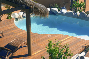 L'Auberge Noosa - Foster Accommodation 17