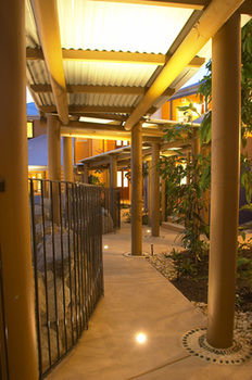 L'Auberge Noosa - Foster Accommodation 22