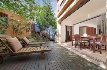 L'Auberge Noosa - Foster Accommodation 24