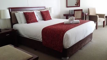 OVR Caloundra - Foster Accommodation 7