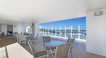 OVR Caloundra - Foster Accommodation 9
