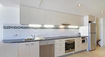 OVR Caloundra - Foster Accommodation 12