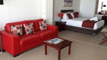 OVR Caloundra - Foster Accommodation 14