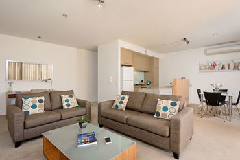 Apartments @ Glen Waverley - Foster Accommodation 9