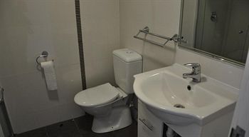 Habitat HQ - Hostel - Foster Accommodation 18