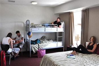 Habitat HQ - Hostel - Foster Accommodation 5