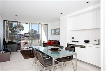 Wyndel Apartments - The Mint - Foster Accommodation 0