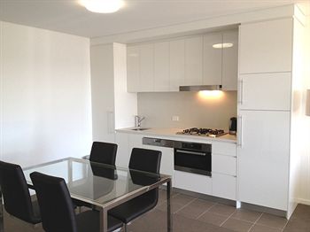 Wyndel Apartments - The Mint - Foster Accommodation 2