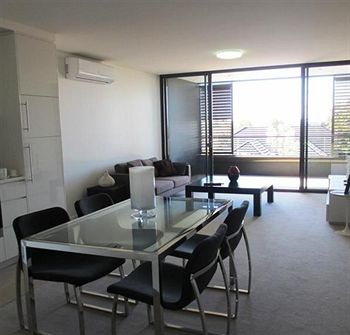 Wyndel Apartments - The Mint - Foster Accommodation 10