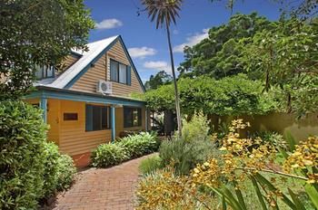 The African Cottage - Foster Accommodation 18
