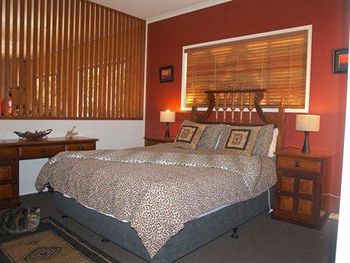 The African Cottage - Foster Accommodation 2
